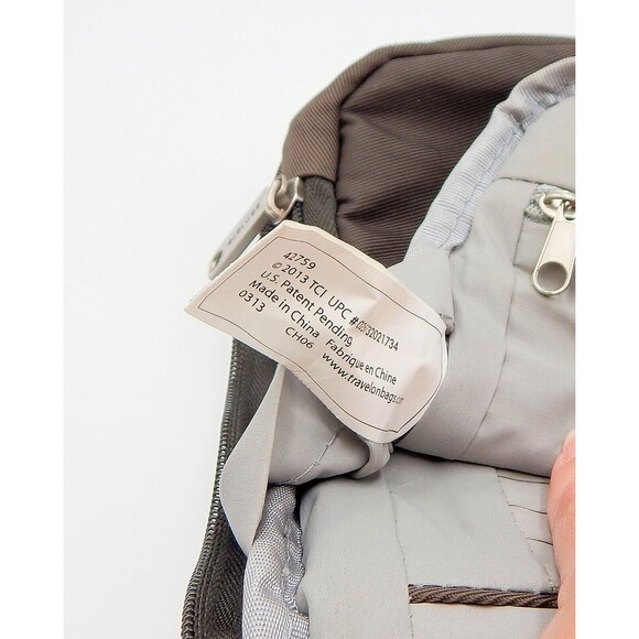 Travelon Anti-Theft Signature Quilted Slim Pouch Olive Green Crossbody Bag 42759 - Picture 9 of 12